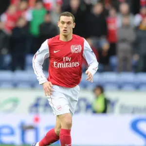 Thomas Vermaelen Focuses in Arsenal's Victory over Wigan Athletic (2011-12)