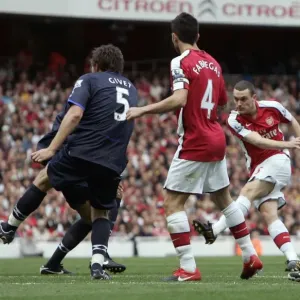 Thomas Vermaelen scores Arsenals 1st goal
