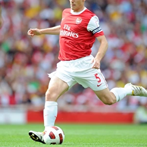 Thomas Vermaelen Tied: Arsenal vs. AC Milan, Emirates Cup Pre-Season 2010