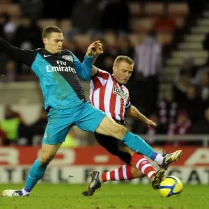 Thomas Vermaelen vs. Lee Catermole: FA Cup Battle at Stadium of Light