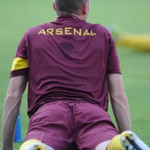 Thomas Vermaelen's Dominant Debut: Arsenal Crushes Sturm Graz 4-0, Austria 2010 Thomas Vermaelen's Dominant Debut: Arsenal Crushes Sturm Graz 4-0, Austria 2010