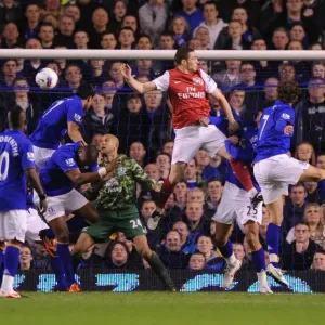 Thomas Vermaelen's Soaring Header: A Crucial Goal for Arsenal Against Everton (2011-12) Thomas Vermaelen's Soaring Header: A Crucial Goal for Arsenal Against Everton (2011-12)