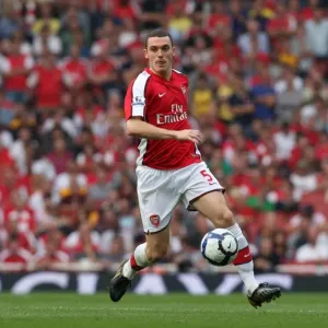 Thomas Vermaelen's Unstoppable Performance: Arsenal's 4-0 Victory Over Wigan Athletic in the Premier League