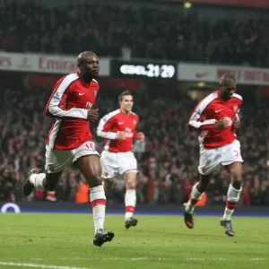 Thrilling FA Cup Moment: William Gallas Scores the Decisive Goal for Arsenal against Hull City (2-1) Thrilling FA Cup Moment: William Gallas Scores the Decisive Goal for Arsenal against Hull City (2-1)
