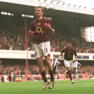 Thrilling Goal: Arsenal Takes the Lead Against West Bromwich Albion, Highbury, 2006 - Alex Hleb's Stunner in FA Premiership Thrilling Goal: Arsenal Takes the Lead Against West Bromwich Albion, Highbury, 2006 - Alex Hleb's Stunner in FA Premiership