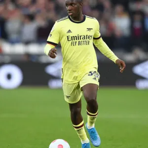 Thrilling Premier League Showdown: Eddie Nketiah of Arsenal vs. West Ham United, London 2022