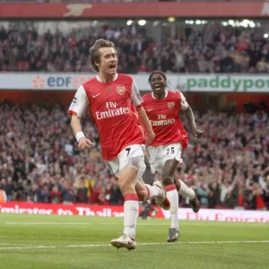 Thrilling Rosicky Goal: Arsenal Takes the Lead 3-1 vs Manchester City Thrilling Rosicky Goal: Arsenal Takes the Lead 3-1 vs Manchester City