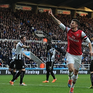 Thrilling Victory: Olivier Giroud's Goal Secures Arsenal's Win Against Newcastle United, Premier League 2013-14
