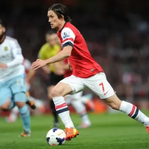 Tomas Rosicky in Action: Arsenal vs West Ham United, Premier League 2013-2014 Tomas Rosicky in Action: Arsenal vs West Ham United, Premier League 2013-2014