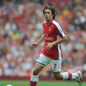 Tomas Rosicky in Action: Arsenal's 4:0 Victory over Wigan Athletic, Emirates Stadium, 2009