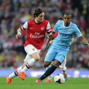 Tomas Rosicky (Arsenal) Fernandhinho (Man City). Arsenal 1: 1 Manchester City. Barclays