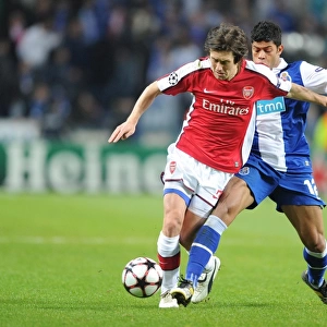 Tomas Rosicky (Arsenal) Hulk (Porto). FC Porto 2: 1 Arsenal, UEFA Champions League