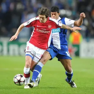 Tomas Rosicky (Arsenal) Hulk (Porto). FC Porto 2: 1 Arsenal, UEFA Champions League