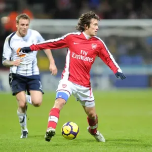 Tomas Rosicky (Arsenal) Matt Taylor (Bolton). Bolton Wanderers 0: 2 Arsenal