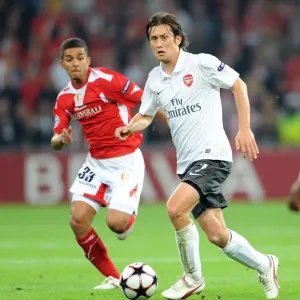 Tomas Rosicky (Arsenal) Mehdi Carcela-Gonzalez (Standard Liege)