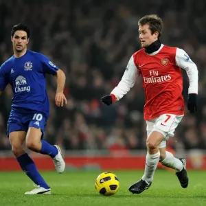 Tomas Rosicky (Arsenal) Mikel Arteta (Everton). Arsenal 2: 1 Everton. Barclays Premier League Tomas Rosicky (Arsenal) Mikel Arteta (Everton). Arsenal 2: 1 Everton. Barclays Premier League