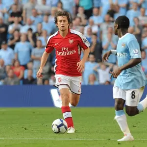 Tomas Rosicky: Arsenal Star in Manchester City's 4:2 Premier League Victory, 2009