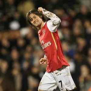 Tomas Rosicky celebrates scoring the 3rd Arsenal goal