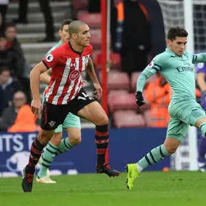 Torreira vs. Romeu: Intense Battle in Southampton v Arsenal Premier League Clash