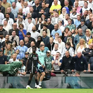 Tottenham Hotspur FC v Arsenal FC - Premier League