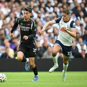Tottenham Hotspur FC v Arsenal FC - Premier League