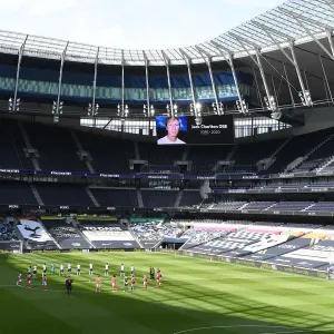 Tottenham vs. Arsenal: Premier League Rivals Honor Jack Charlton with Silence (2019-20)