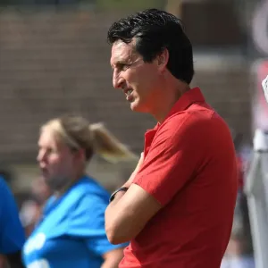 Unai Emery at Arsenal's 2018-19 Pre-Season Training at Borehamwood