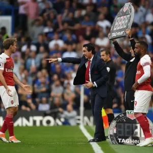 Unai Emery Conferencing with Nacho Monreal during Chelsea vs. Arsenal Premier League Clash (2018-19)