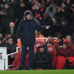 Unai Emery Leads Arsenal Against Cardiff City in Premier League Clash Unai Emery Leads Arsenal Against Cardiff City in Premier League Clash