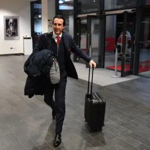 Unai Emery Leads Arsenal in Europa League Battle Against Napoli Unai Emery Leads Arsenal in Europa League Battle Against Napoli