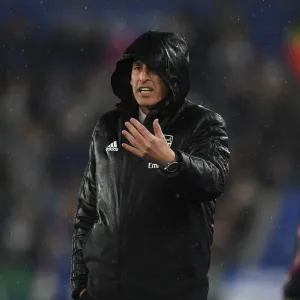 Unai Emery Leads Arsenal Against Leicester City in Premier League Clash
