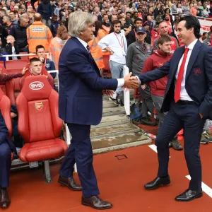 Unai Emery and Manuel Pellegrini Pre-Match Handshake Print Unai Emery and Manuel Pellegrini Pre-Match Handshake Print