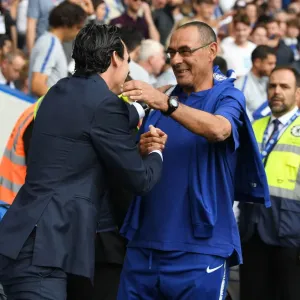 Unai Emery and Maurizio Sarri Embrace Before Chelsea vs Arsenal Premier League Clash (2018-19)