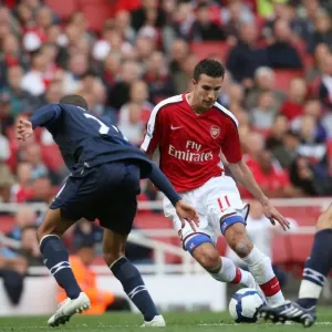 Unstoppable Van Persie: Arsenal's 6-2 Thrashing of Blackburn Rovers