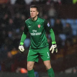 Unyielding Guardian: Wojciech Szczesny's Heroic Performance at Villa Park (Aston Villa vs Arsenal 2012-13)