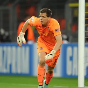 Unyielding Szczesny: Arsenal's Fortress at Borussia Dortmund, UEFA Champions League 2014-15
