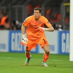 Unyielding Szczesny: Arsenal's Fortress in Dortmund's Arena (Borussia Dortmund vs Arsenal, UEFA Champions League 2014-15)
