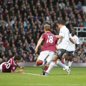 Van Persie Stuns West Ham: The Unforgettable Goal