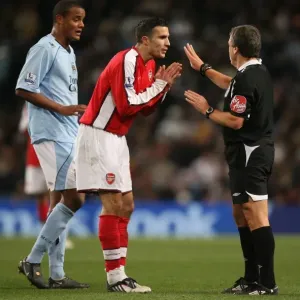Van Persie's Agony: Manchester City's 3-0 Victory Over Arsenal (2008)