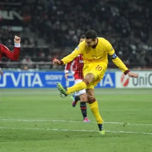 Van Persie's Saved Shot: Arsenal vs. AC Milan, UEFA Champions League 2011-12 Van Persie's Saved Shot: Arsenal vs. AC Milan, UEFA Champions League 2011-12