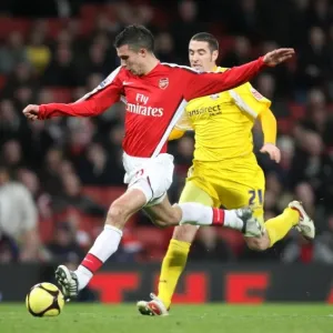 Van Persie's Stunner: Arsenal's 4-0 FA Cup Victory Over Cardiff