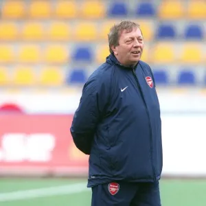 Vic Akers the Arsenal Ladies Manager Vic Akers the Arsenal Ladies Manager