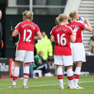 Vic Akers Arsenal Ladies Manager talks to Gemma Davison
