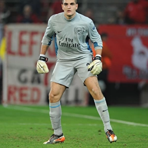 Vito Mannone: Arsenal Substitute Goalkeeper in UEFA Champions League Match Against Olympiacos (2011-12)