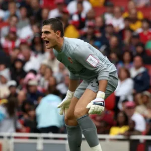 Vito Mannone: Arsenal's Hero in Emirates Cup Victory over Atletico Madrid (2:1)