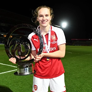 Vivianne Miedema Lifts the Continental Cup: Arsenal Women's Historic Victory over Manchester City