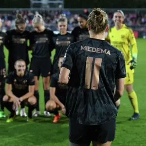 Vivianne Miedema Readies for AFC Ajax Battle in UEFA Women's Champions League Vivianne Miedema Readies for AFC Ajax Battle in UEFA Women's Champions League
