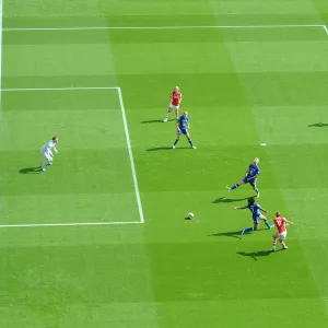 Vivianne Miedema Scores First Goal for Arsenal Women in FA WSL Match Against Chelsea (2021-22)