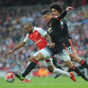 Walcott vs Smalling: A Premier League Showdown - Arsenal vs Manchester United (2015/16) Walcott vs Smalling: A Premier League Showdown - Arsenal vs Manchester United (2015/16)