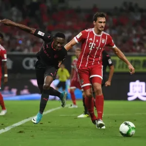 Welbeck vs. Hummels: A Pre-Season Showdown - Bayern Munich vs. Arsenal in Shanghai (2017-18)